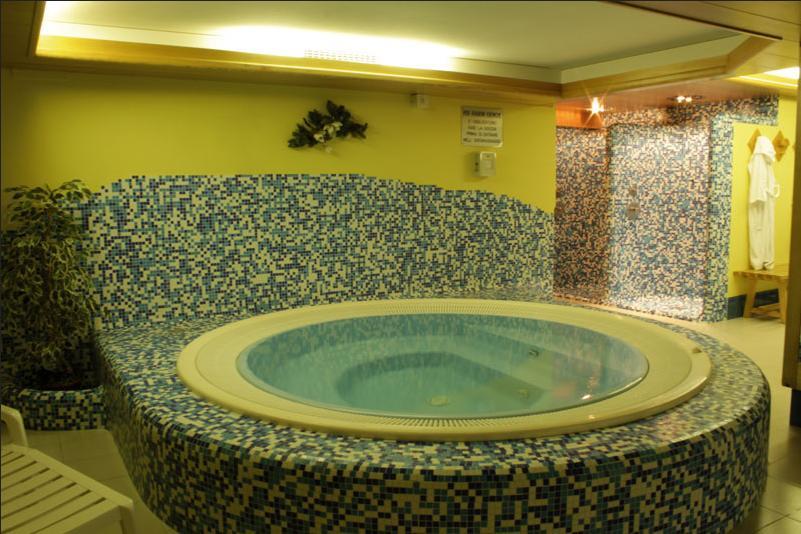 Hotel Venezia Рокка-Пьеторе Экстерьер фото