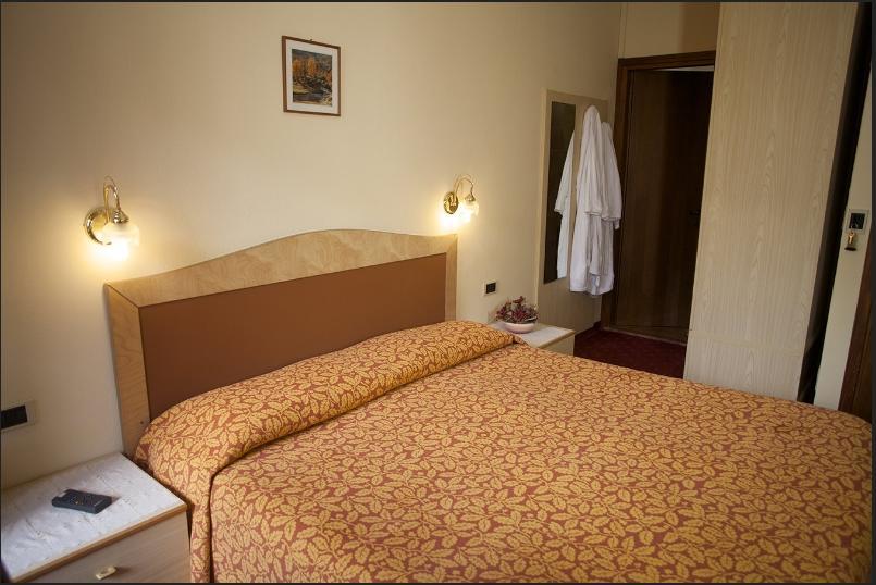 Hotel Venezia Рокка-Пьеторе Номер фото