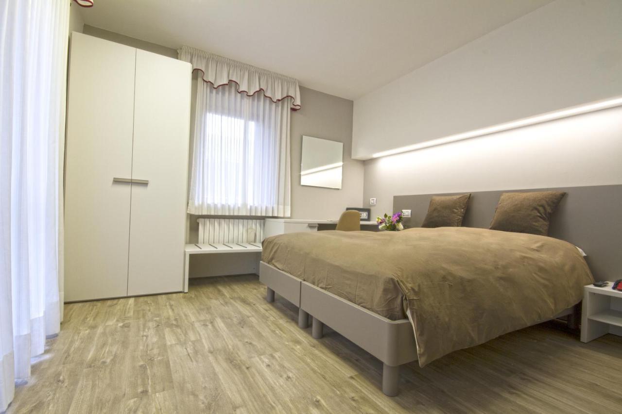 Hotel Venezia Рокка-Пьеторе Экстерьер фото